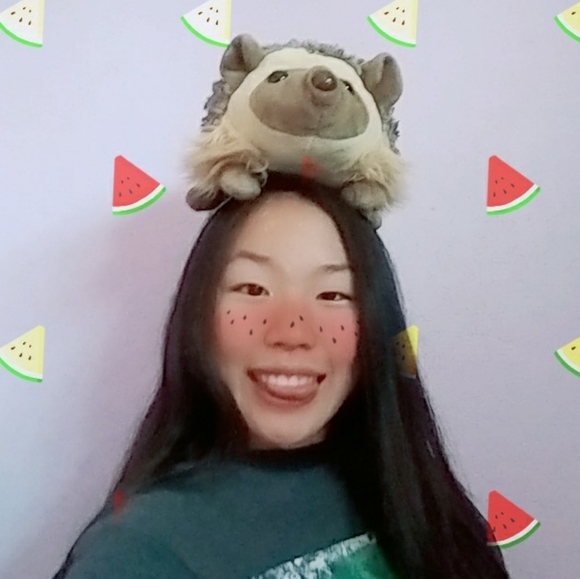 Welcome to my closet!!😇 - Picture 4 of 7